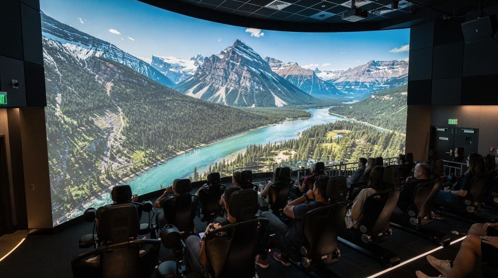 FlyOver Canada — Qué es realmente FlyOver Canada, cuánto cuesta, cuánto dura la visita y si el si