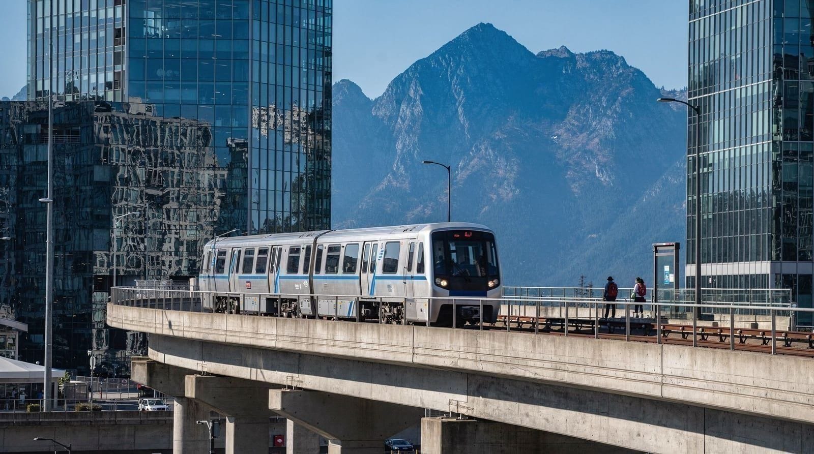Fortbewegung in Vancouver — ÖPNV, Autofahren und Logistik für Tagesausflüge — So bewegt man sich in Vancouver fort — TransLink-Tarife, Compass Card, SkyTrain-