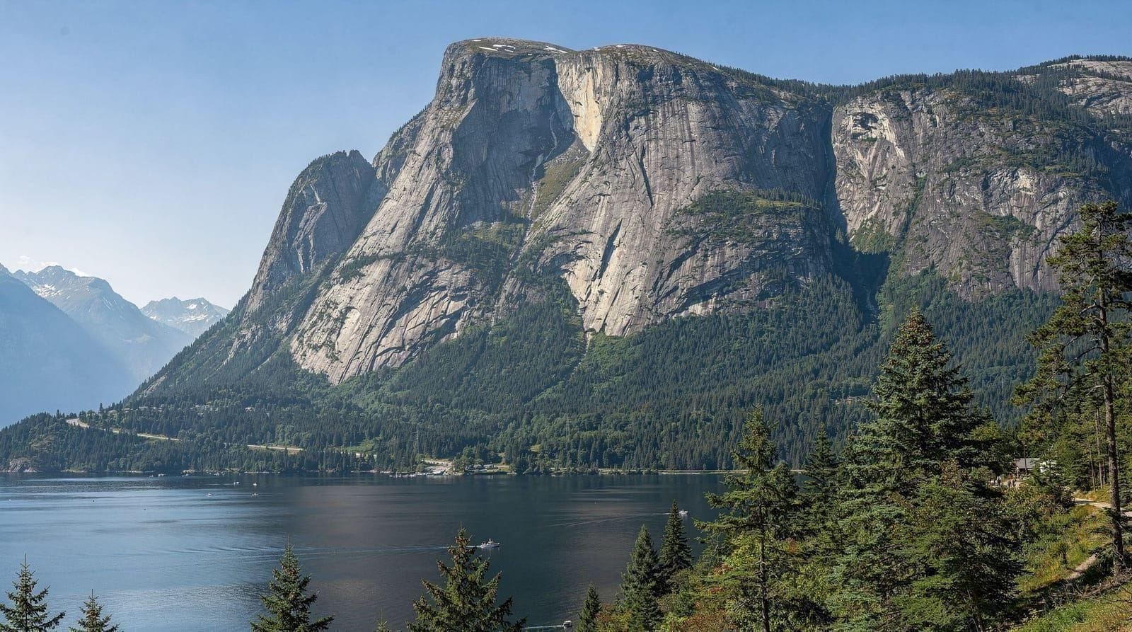 Excursión Sea-to-Sky desde Vancouver — Squamish y el teleférico sin llegar a Whistler — Un viaje de medio día a día completo por la Sea-to-Sky Highway que cubre Shannon