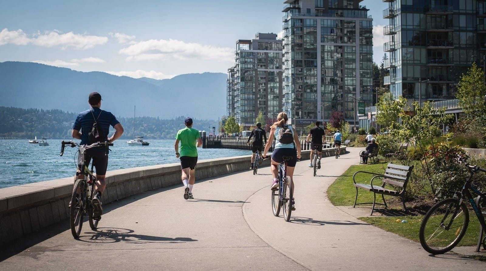 Vancouver mit kleinem Budget — realistische Kosten und wie man sie senkt — Realistische Tagesbudgets für Vancouver nach Reisestil, plus konkrete Wege, Kost